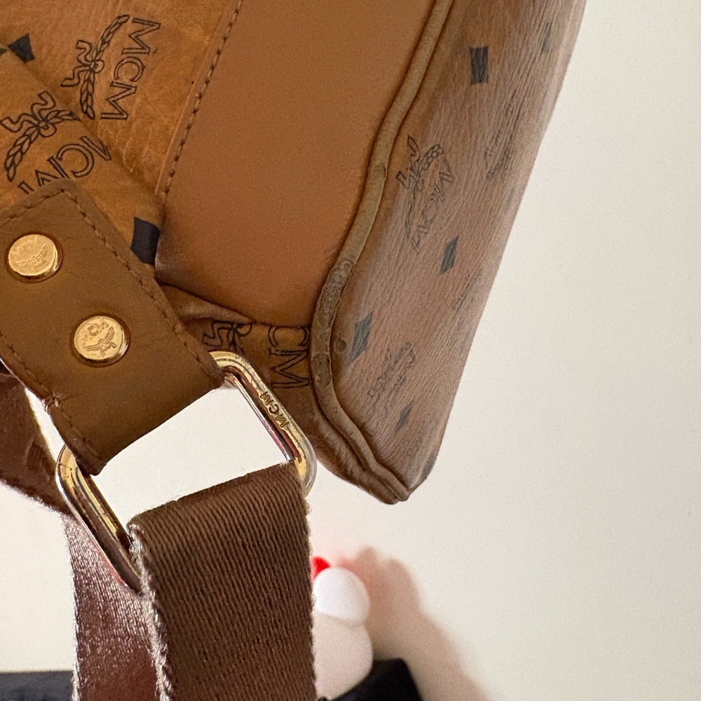 This is a LARGE MCM Bookbag, very very little signs of wear, almost brand new! - Picture 8 of 8
